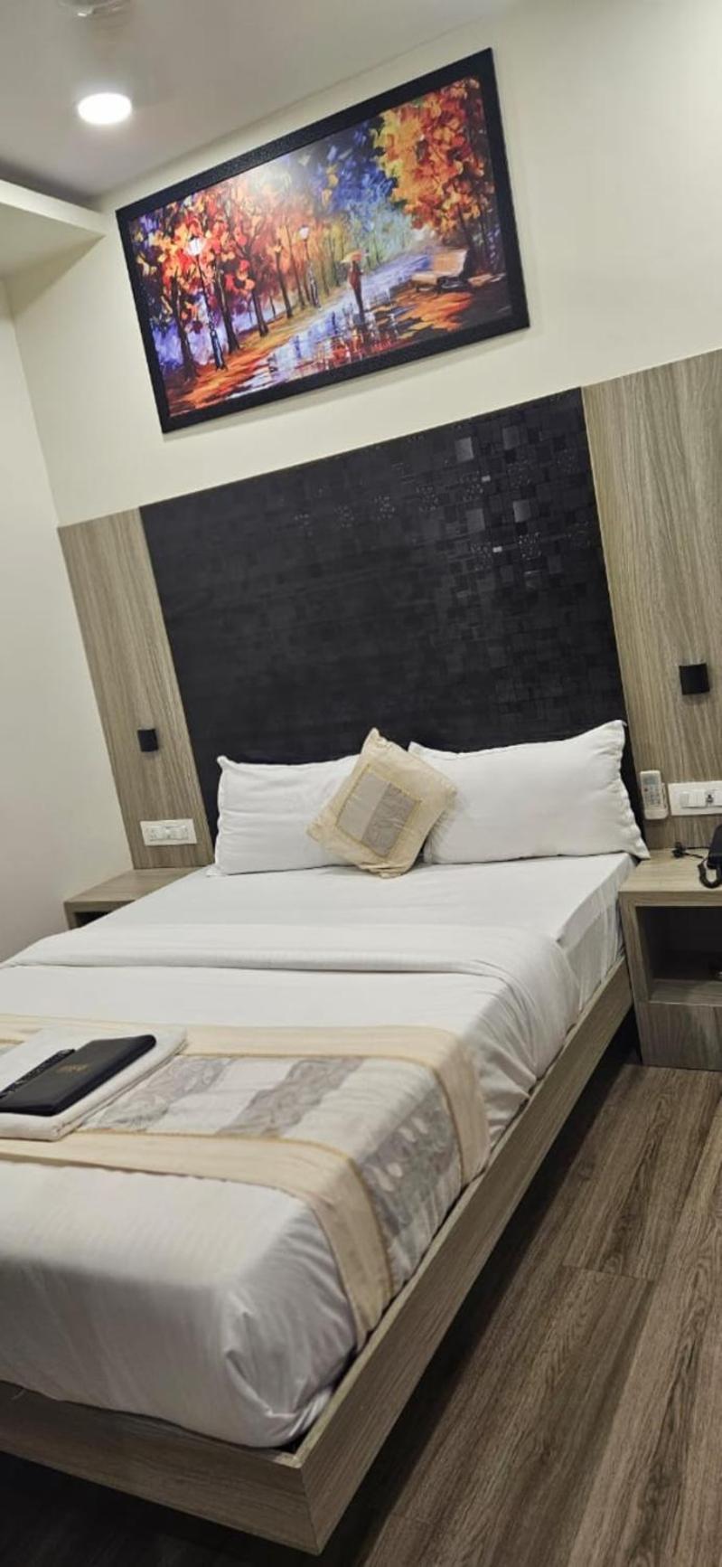 Hotel Arts International Bombay Eksteriør billede